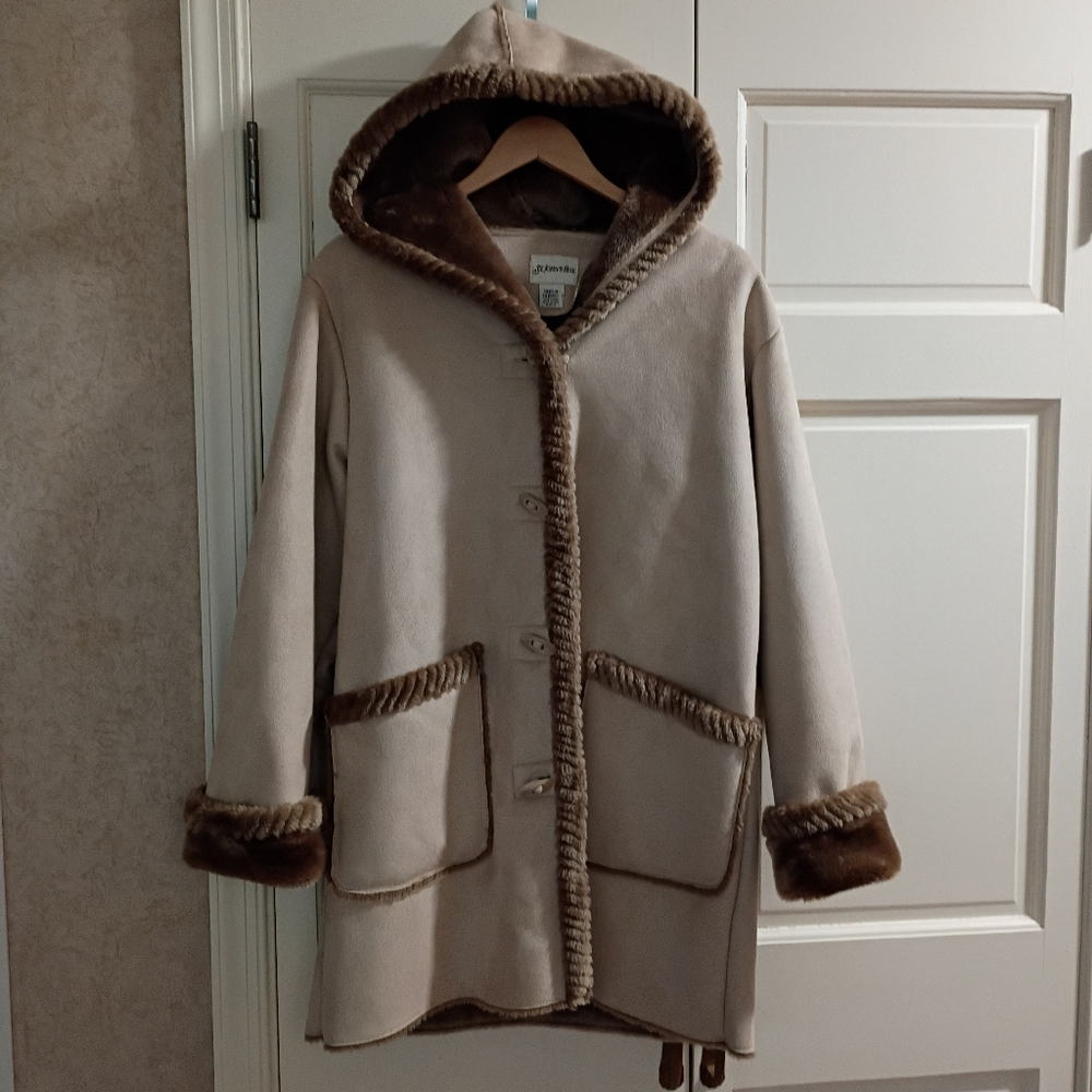 St. John's Bay Cream Teddy Jacket with Hood.Pit To Pit 23". Length 33".NewNo Tag - Picture 3 of 11